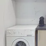 Greenpoint Hoza Варшава
